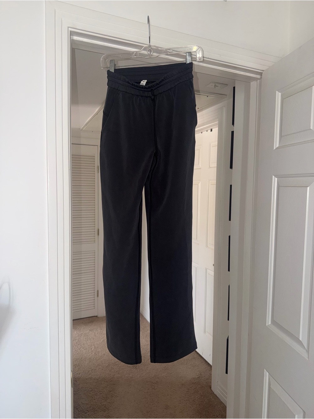 lululemon Women’s Black Jogger Pants Size 2 Drawstring Elastic Waist Pockets